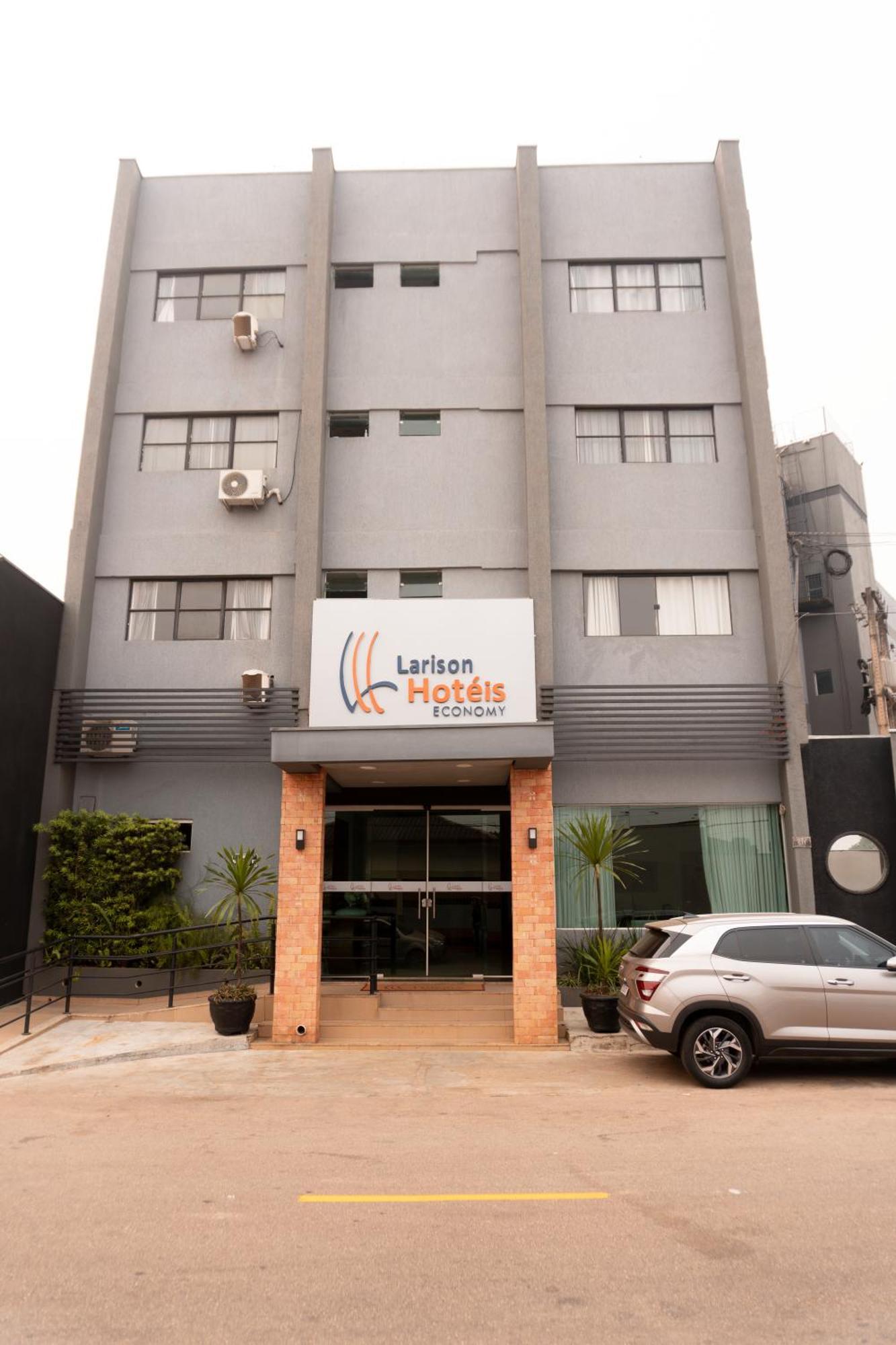Larison Economy Hotel ปอร์โตเวโล ภายนอก รูปภาพ